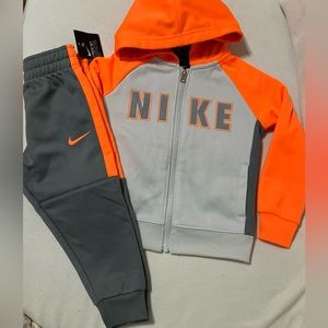 Size 2t Nike jog set